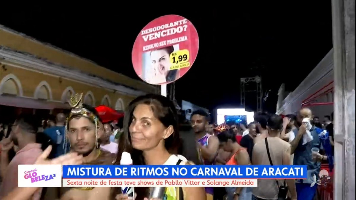 nemRolaOuEnrola's tweet image. Um querida salvando a suvaqueira do povo no carnaval de Aracati #CE1