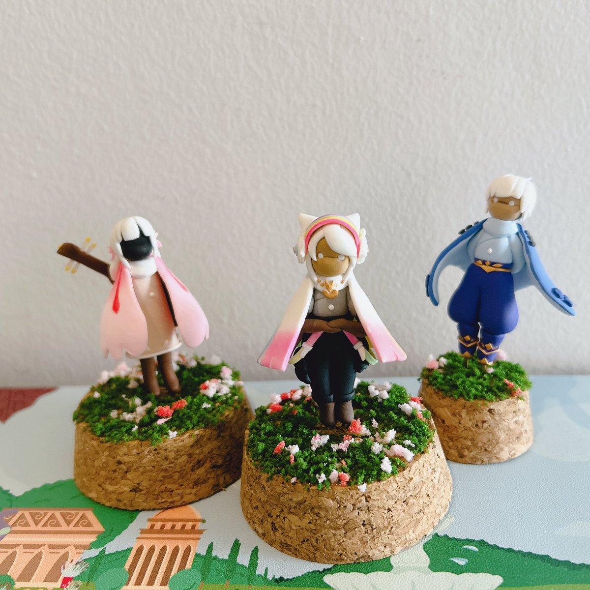 GCrafts7's tweet photo. Adorable clay skykids #SkyChildrenOfTheLight #skycotl #sky星を紡ぐこどもたち https://t.co/VpS1I3wgKz