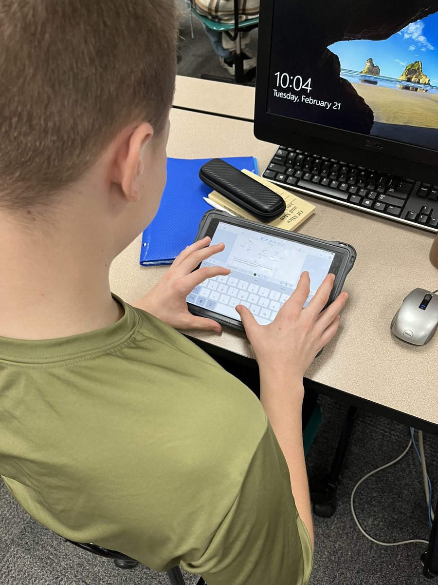 JulieHeffner's tweet image. Student’s using Notability to create an organizational chart for their Food Truck Business.  #shsdigitallearning #4xads #blackhawkpride