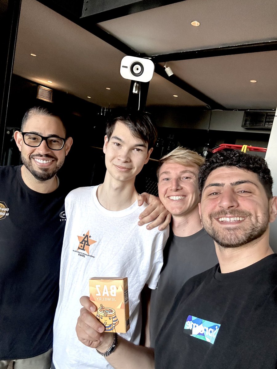 Great meeting <a href="/Eljaboom/">Elja</a> <a href="/yogiafterdark/">Baz</a> &amp; <a href="/Cain_Beaudoin/">Cain Alt</a> out in UAE 

Building web3 globally 🌎

#CerealClub