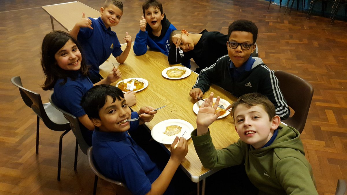 3rdenfieldbb's tweet photo. Yesterday all of our age groups got into Shrove Tuesday by thinking about its importance ahead of the start of Lent βοΈ as well as taking on some pancake-themed relays πββοΈ and of course enjoying eating some tasty pancakes π₯π #BoysBrigade #BBAdventure #BBinLondon https://t.co/NP78dhcgYc