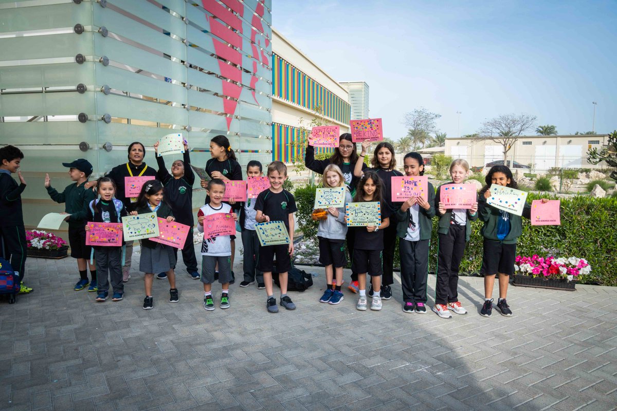 rvis_bh's tweet photo. Our #kindness club and @HanadiRustam were out this morning welcoming everyone to campus. A nice way to start the day! #rvisionaries #issedu #bahrainedu https://t.co/SSJHPQdBqP