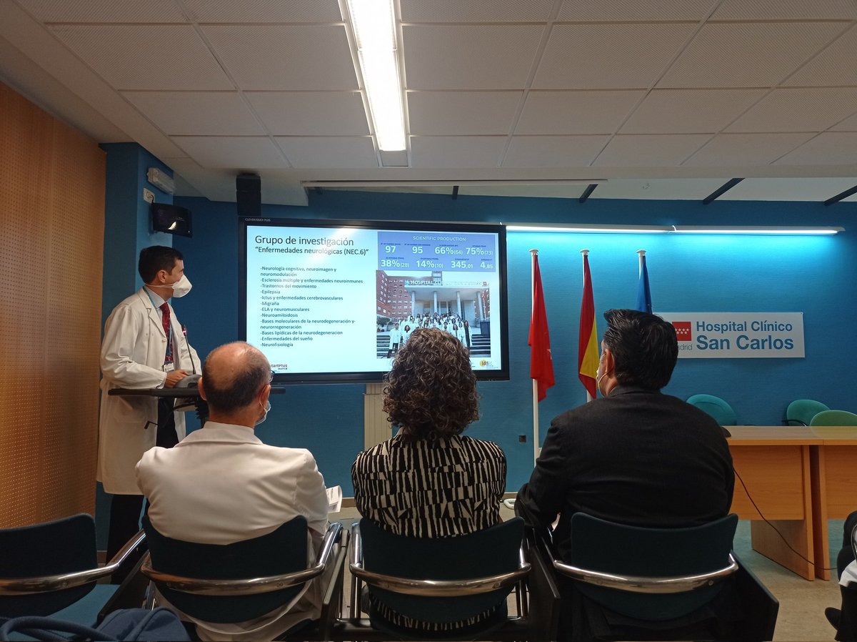 DiezCirarda's tweet photo. Hoy ha presentado @MatiasGuiu en la Jornada #HealthStartPlus en el #HCSC @IIS_IdISSC junto a la #Viceconsejería de Ciencia @firoba y @RocioSchettini sobre el Proyecto de #neuromodulacion #tDCS para la #fatiga en #postCOVID 🧠🎯 @CristinaDA_ @SilviaOliverMas @u_gomezpinedo https://t.co/kBFWp6L9it