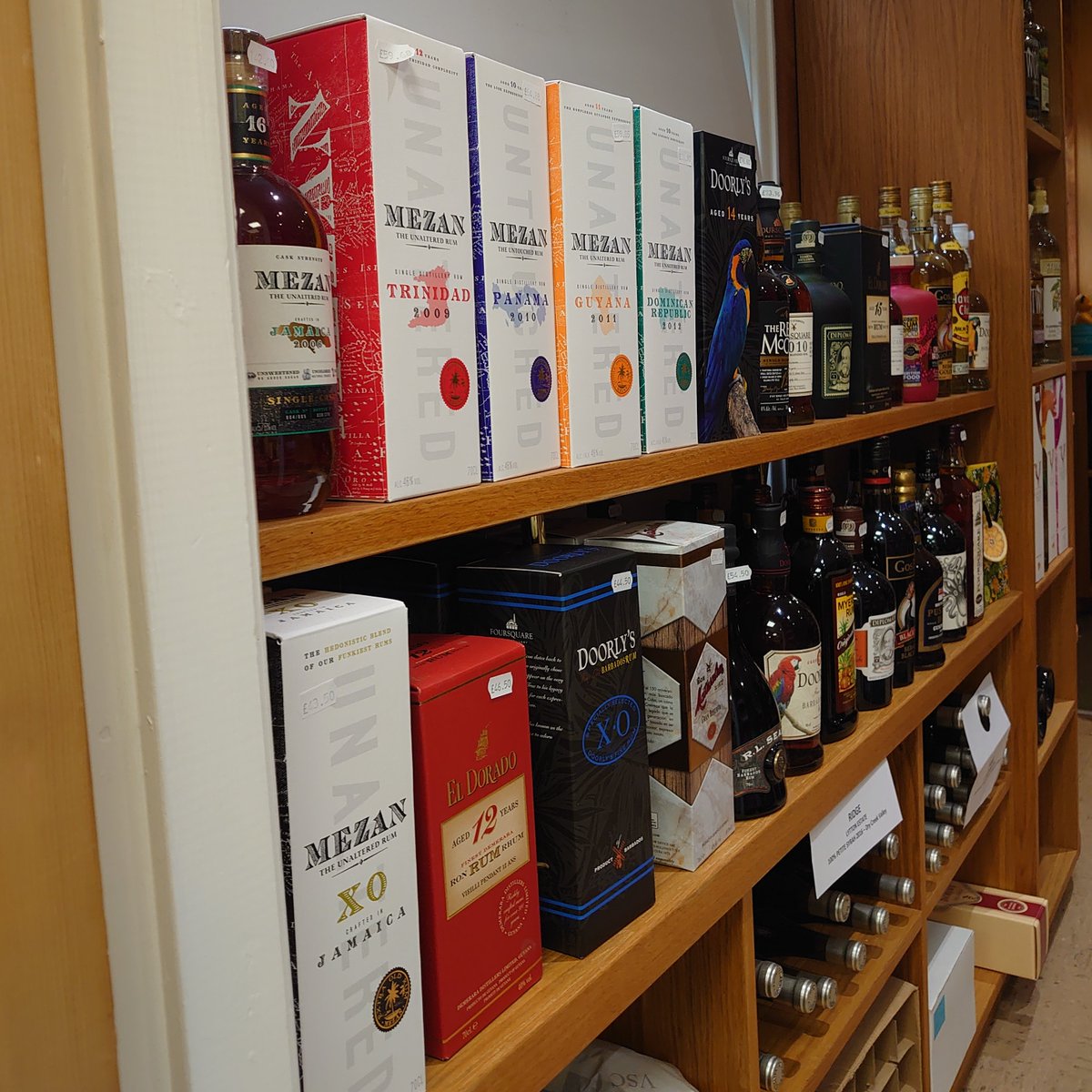 GeorgeHillWine's tweet image. Our #rum section's really taking shape, isn't it? A few new ones have joined old favourites, but there's more to come! If you're a #rumlover, keep an eye out!

#rumaficionado #rumconnoisseur #independentwinemerchant #notjustwinehere #loughborough #leicestershire #nottinghamshire