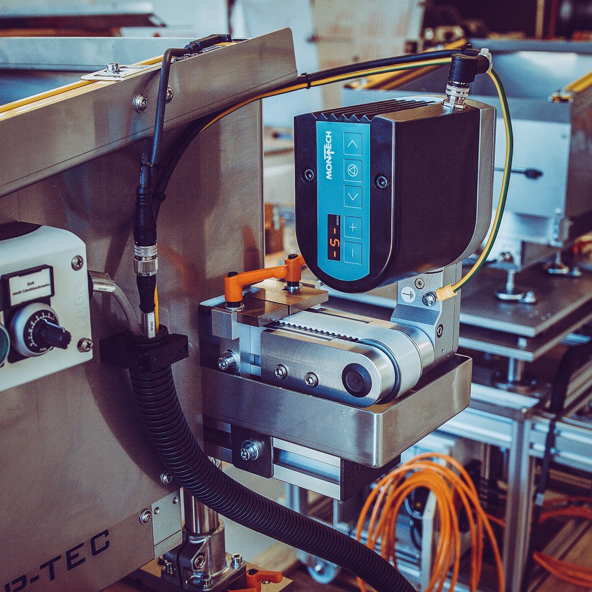 helptec3's tweet photo. The principle of a lift loader is to separate workpieces with a cylindrical cross-section and transport them piece by piece to a secondary machine.
https://t.co/wgmrwwlswP

#project #development #industrial https://t.co/mnCO1Kulls