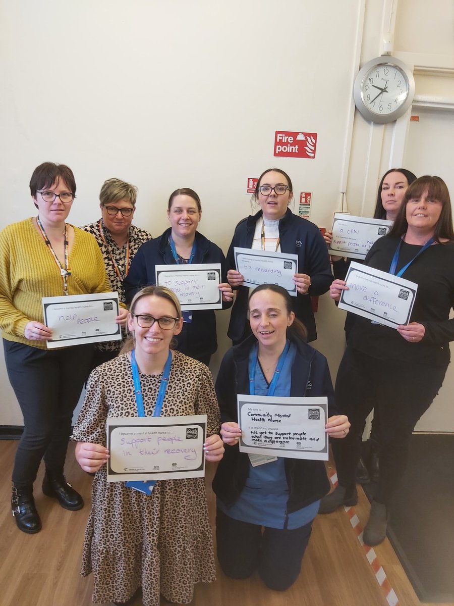Mental health nurses day. Priviledged to work with this amazing team of staff. 
#MHNursesDay 
<a href="/KA_neish/">Kerryanne Neish</a> 
<a href="/LMallarky/">Leigh Mallarky</a> 
<a href="/NHSForthValley/">NHS Forth Valley</a>