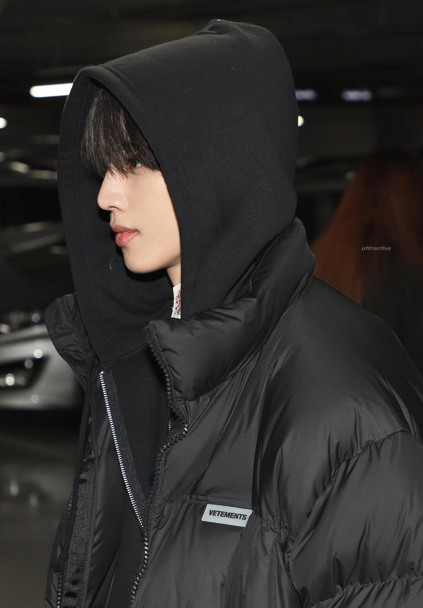 attractive0__'s tweet photo. 230221 잔망루피 퇴근 

#더보이즈 #THEBOYZ #선우 #SUNWOO https://t.co/rK8GH8krbI
