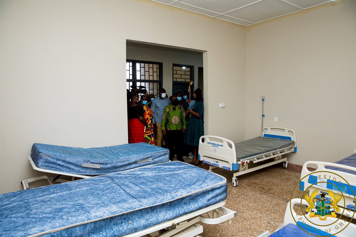 Maternity and Mental Health Block of the Sunyani Municipal Hospital Completed and fully furnished, Bringing health care to the step to every Ghanaian.

#DevelopingGhana
#PauseAndSaySomething 
#BuildingGhanaTogether