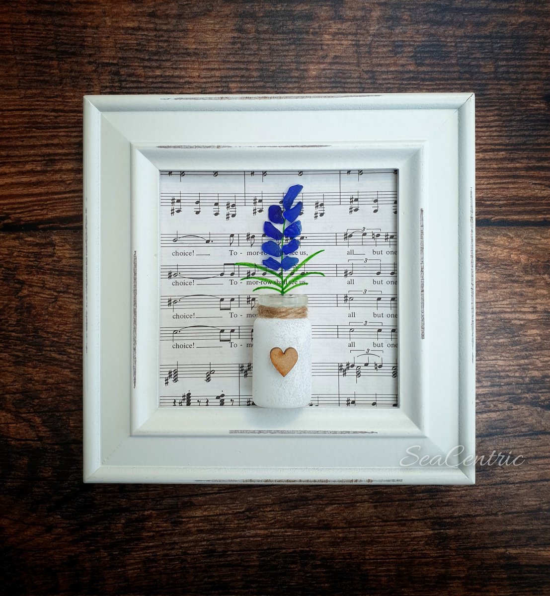 _SeaSpell's tweet image. Good morning. I was given these music scores some time ago and decided to use them again with these latest pieces using #seaglass, #seapottery and #seashells. 

folksy.com/shops/SeaCentr…

#handmadegifts #giftideas #crafts #supportsmallbusiness #shopsmall