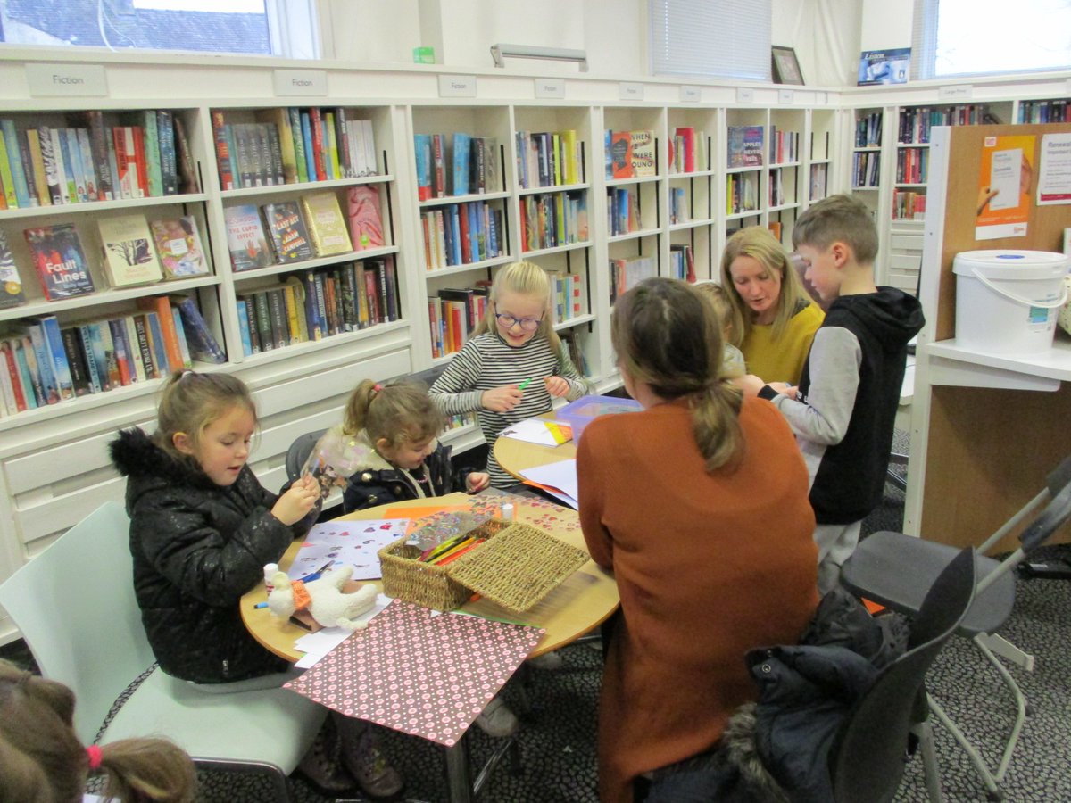 LancsLibraries's tweet photo. Thanks to all, and Edie our #CultureHack, who attended our #SCARTWinterReads card making event at #CarnforthLibrary and created some amazing designs
Why not check out our web page for upcoming events
๐https://t.co/mllMTKZVRf https://t.co/idgM0K5eRm