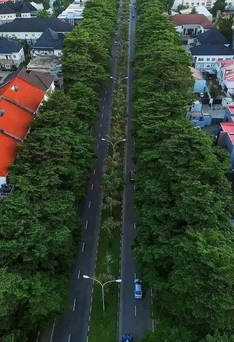 SamorahChauke's tweet photo. Beautiful Roads network, Abuja, Nigeria 🇳🇬 ❤️ 🥰.
Country in west Africa. https://t.co/s4LLz8NnGm