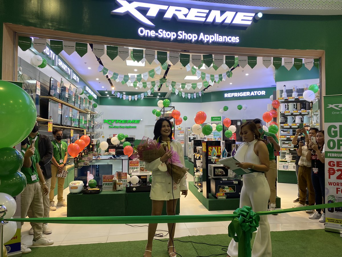 xtremeappliance's tweet photo. Maraming Salamat sa lahat ng XTREME Fam na nakisaya at bumili sa Grand Opening ng newest concept store in SM City San Jose Del Monte. 🤩 Nakisaya pa sa kanyang mga fans ang Kapuso actress na si @MyJaps. 🥳 Check the photo highlights to see more! https://t.co/lhbyMP7BBi