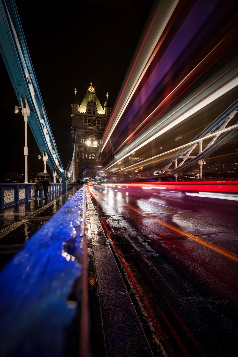What’s up! Today let’s see your #night and #lowlight shots!
Mine is from my 2 days in #London. Did some #lighttrails on #TowerBridge. Was trying to hurry and get back to my place, so I didn’t shoot as much from there as I wanted, but it was fun!
Like/Comment &amp; #Retweet your favs!