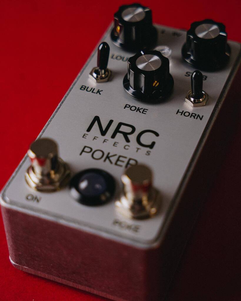 JacksonBrooksby's tweet photo. Boost > Overdrive?
.
.
.

#dipswitchdemos #gearshots #boutiquepedals #pedalgram #toneculture #gottone #tone #becausetone #guitartone #knowyourtone #gearybusey #pedalboard #pedals #geartalk #pedalboardpeople #geartopia #reverb #overdrive #fuzz #guitarpeda… https://t.co/k9I9Pk3N9Z https://t.co/Yxjs5w4cJl