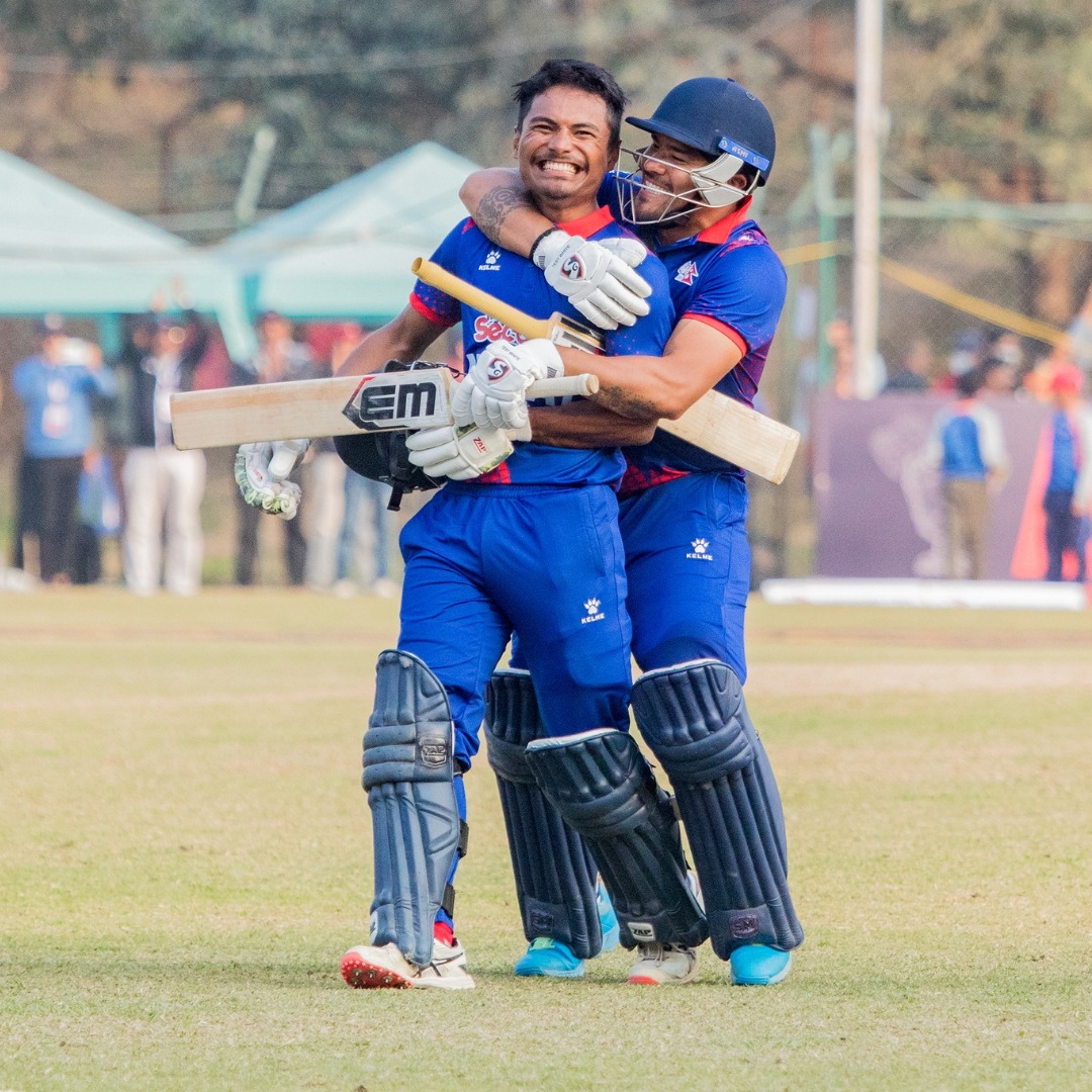 ICC's tweet image. A captain&apos;s knock 💪

Chasing 213, Nepal were 61/5 before skipper Rohit Paudel guided his side to victory against Scotland 👏

Watch the @cricketworldcup League 2 LIVE and for FREE on ICC.tv (in select regions) 📺

📸: @CricketNep | 📝: bit.ly/3II2Vd6