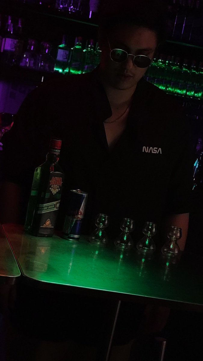 LucioPua's tweet photo. Done with the agwa photoshoot at salaryman! Uploading soon #agwaph #salaryman4649 #agwabombs https://t.co/vsffO2gRhR