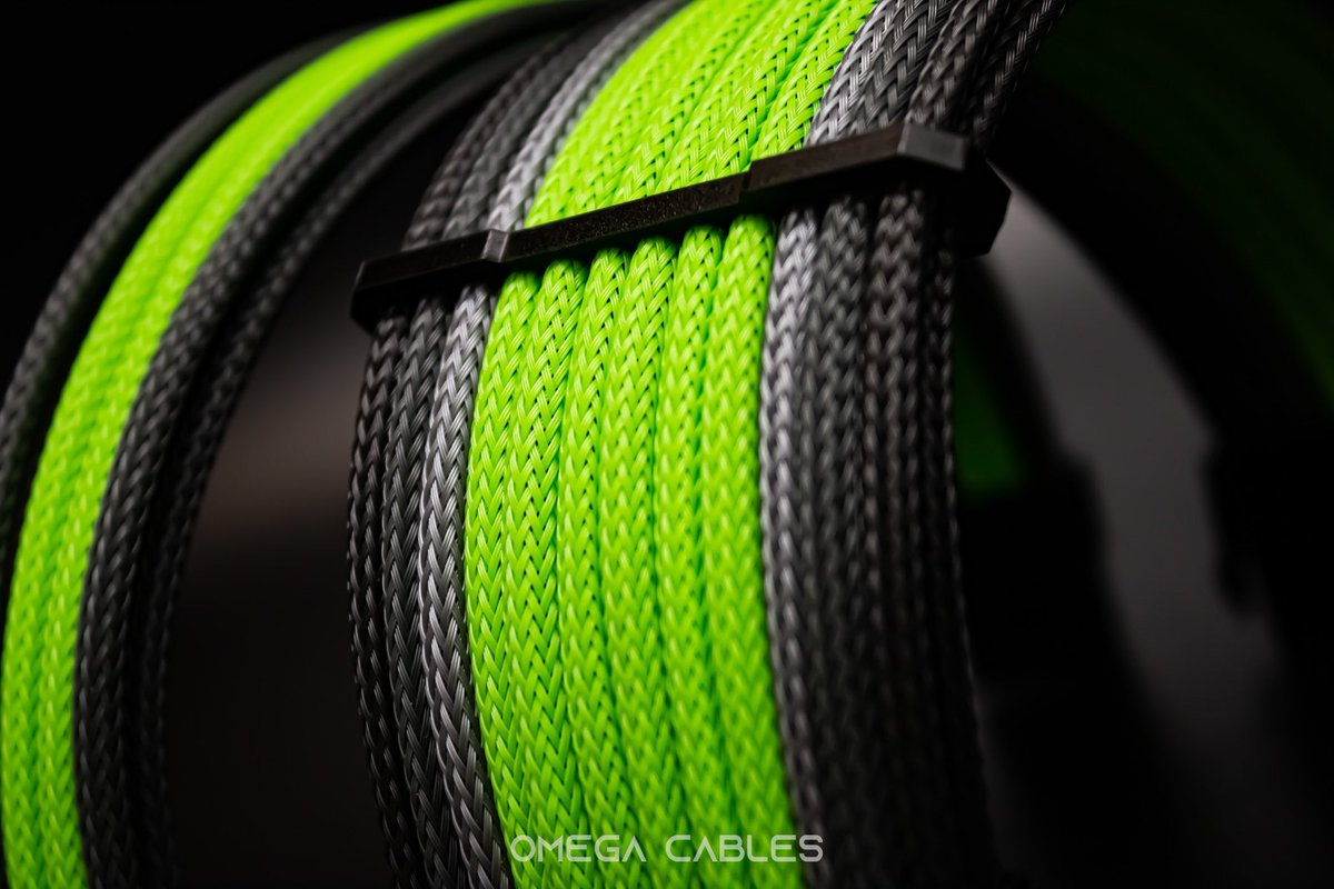 omegacables_jp's tweet image. PCショップzeRo様よりご注文いただきました✨

こちらのショップのお客様は配色のセンスが良いのでいつもワクワクしてます！
もちろん全て楽しんで作ってますが😅

#スリーブケーブル #自作PC