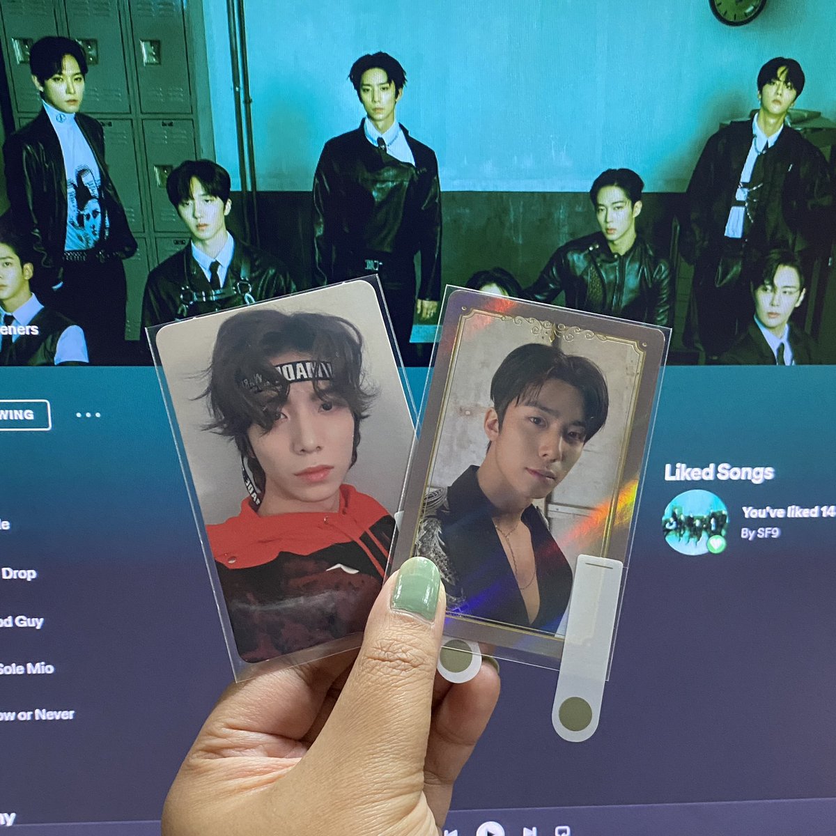 _mongjjang's tweet photo. I think makakatulog na ako 🙇‍♀️ finally found my retirement photocards (chz pero ack finally????!!!) thank u @abcd1cart for my hwi pcs 🫶 ty for being accommodating and for the freebies! <3333

#abcd1cart_p https://t.co/v4AqUpkx15