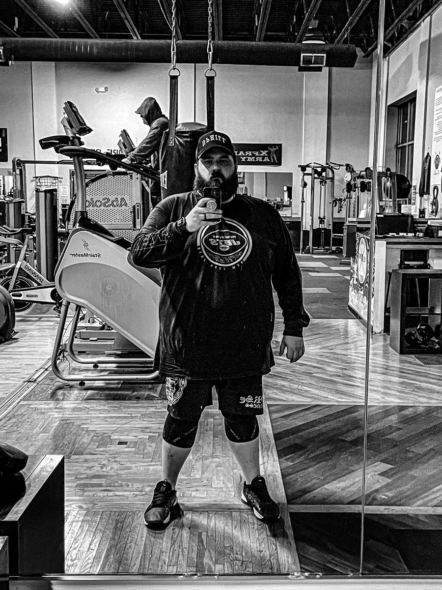 Schooch__'s tweet photo. No matter how I’m feeling I am here and I am putting in the work to level myself up everyday !!! Push yourself friends !! Your limits are as far as you push them !!
.
.
#fitnessmotivation #gym #weightloss #weightlossjourney #pushyourlimits #100burpeesaday #weightlosstransformation #noecxuses #norse #norsefitness #norsepagan #norseheathen #odiniswithme #aspiretoinspire #getothegym #jackedandjuicy #jackedandjuicy #betterthanyesterday #charlotte #weightlifting #powerlifting #hardworkpaysoff #weightlosscommunity #formytribe #formyancestors #stayhungry #lockedin #notgoingtolose #fatofit