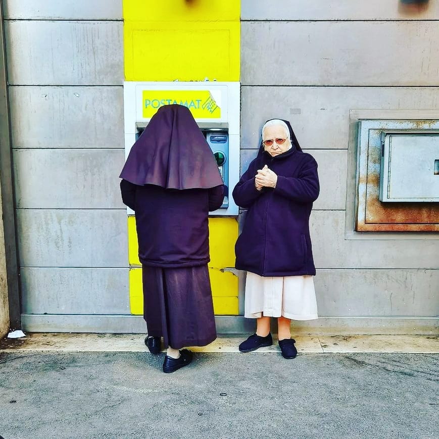 Dio's tweet photo. Yo sista. https://t.co/GAm50eoBQD