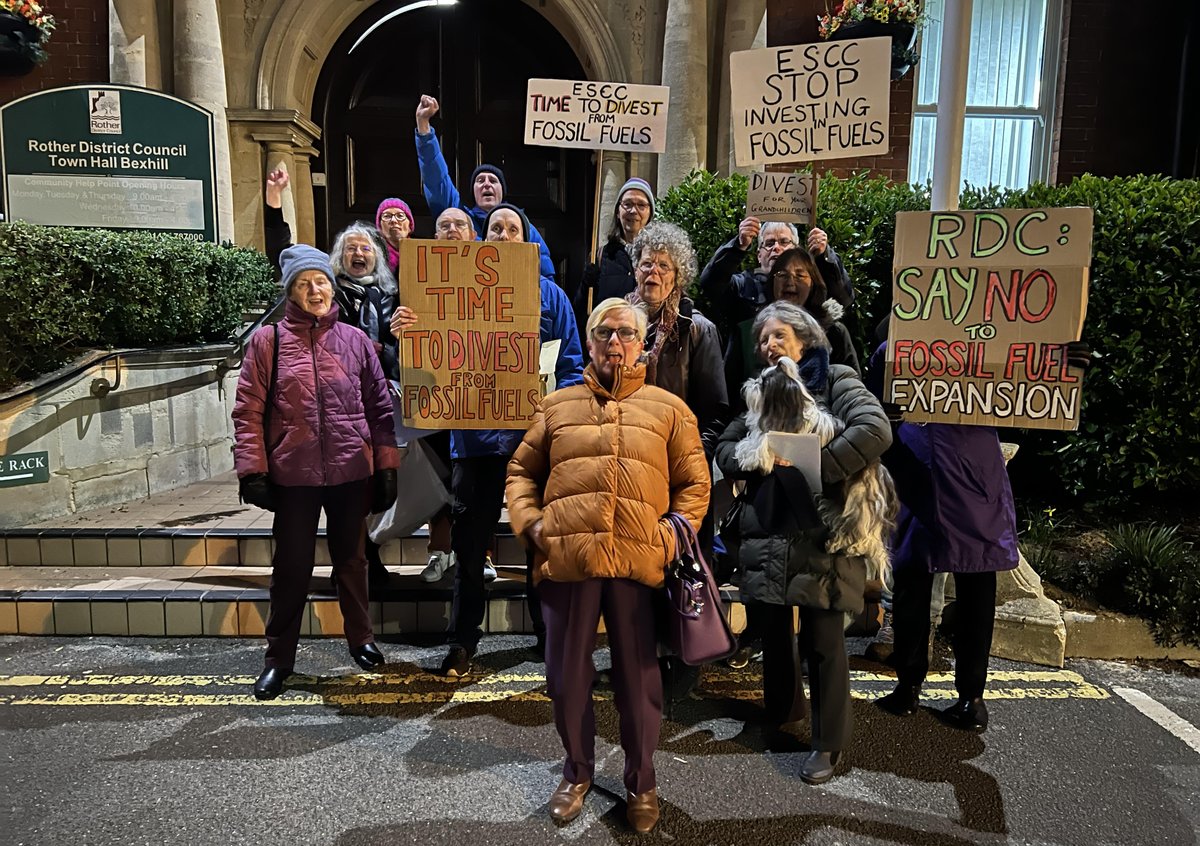 Last night (20 Feb) <a href="/RotherDC/">Rother District Council</a> voted to back fossil fuel divestment, calling on East Sussex County Council to make a public commitment to stop investing in the giant fossil fuel companies that are driving the climate crisis! divesteastsussex.wordpress.com/2023/02/21/rot…