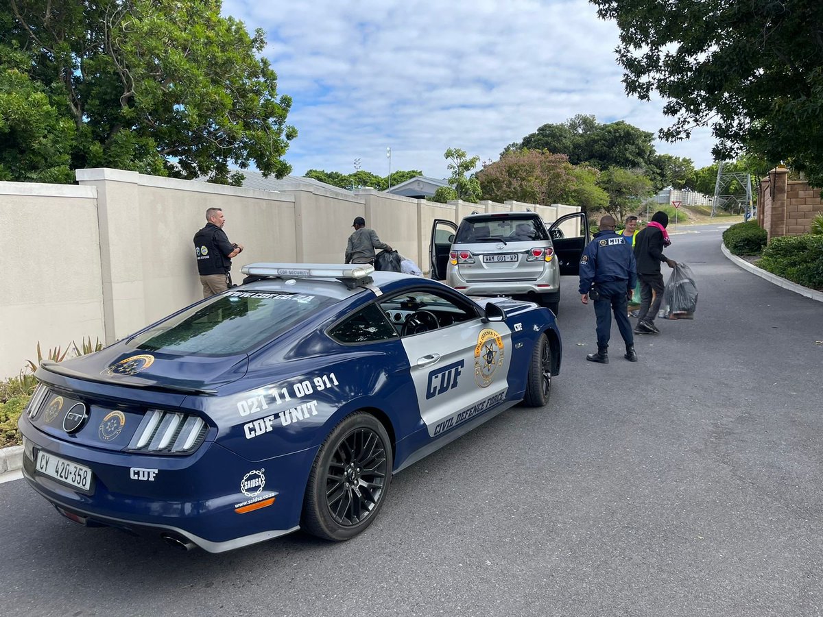 We take our job seriously. CDF along with #sapsWC conducting weekly operations in #upperoakdale #oakdale #stellenridge #tygervalley #ridgeworth. #armedresponse #patrols