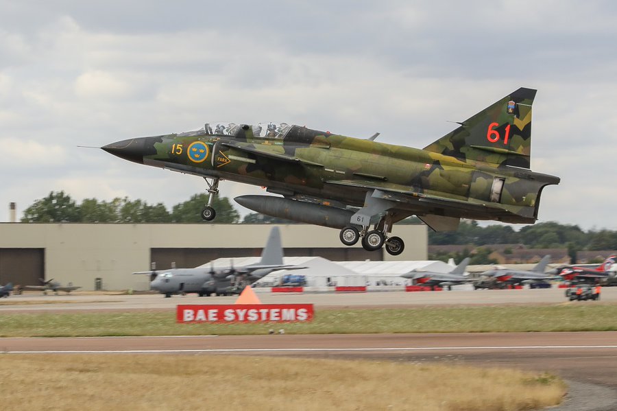 Royal International Air Tattoo (RIAT) at RAF Fairford, Schedule, Timetable,  Tickets, Hotels, Checklist, Weather, Camping - Military Airshows