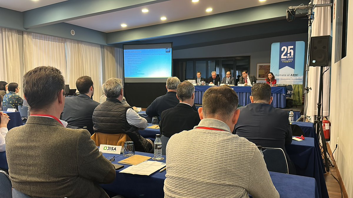 JisaNutrientes's tweet photo. Hoy estamos en la Asamblea Ordinaria de @AefaAgro. Asociación a la que pertenecemos desde su fundación en 1997. Hoy votaremos para el relevo de su Junta Directiva. La séptima desde nuestros inicios.
#AEFA #SocioFundador #JISA #JisaAdvancedAgro #Agronutrición https://t.co/x94iceisVc