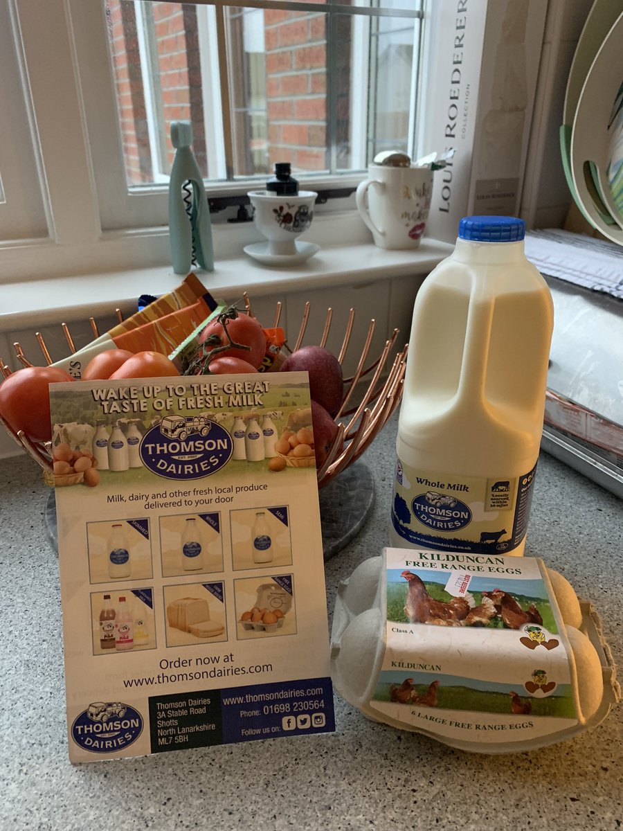 I’m doing my bit for Scottish Farming 🏴󠁧󠁢󠁳󠁣󠁴󠁿
I’ve got a milkman for the first time in my life 
Shopping Local with Thomson Dairies ,Shotts 

All the produce is sourced within a 30mile radius of my home. 
#scottishfarming
