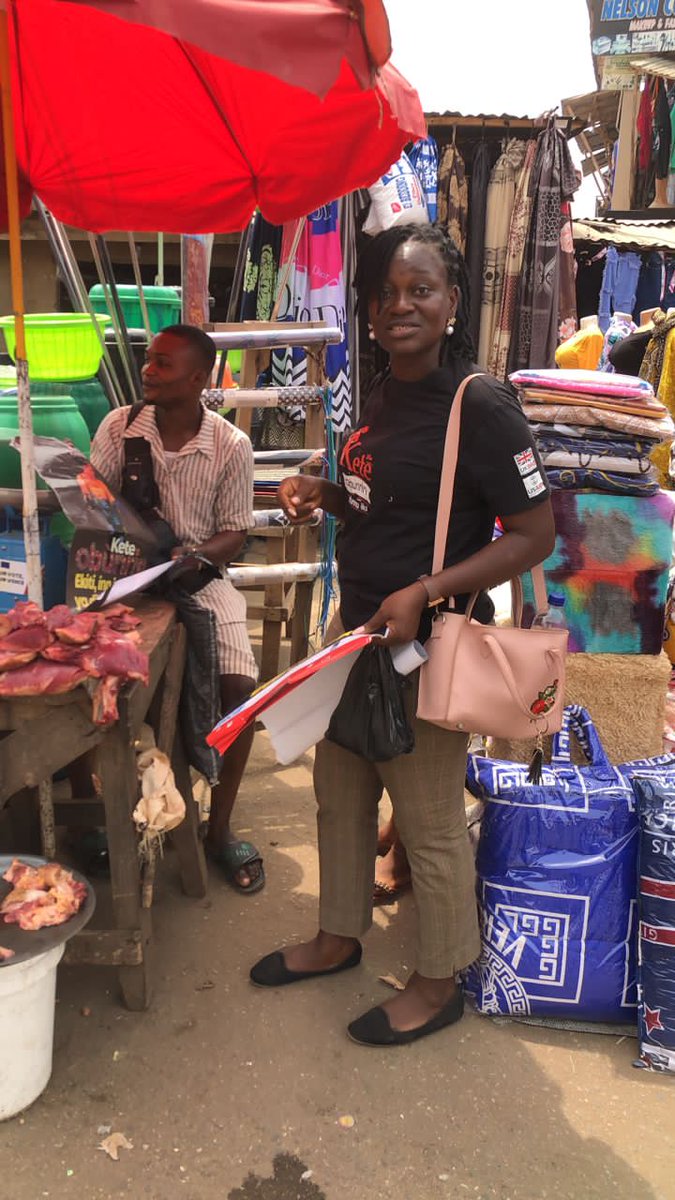 BigifNGO's tweet photo. Leaving no one behind.
From meat sellers to pepper sellers, the message same: appealing to their motherhood sensibility ahead of the elections.
#NigeriaDecides2023
#StopVAWIP
@eueomNigeria23
@NigeriaScale
@NLinNigeria
@USAIDNigeria
@EU_SDGN
@USinNigeria
@GERinNigeria https://t.co/USn2jAAgNG