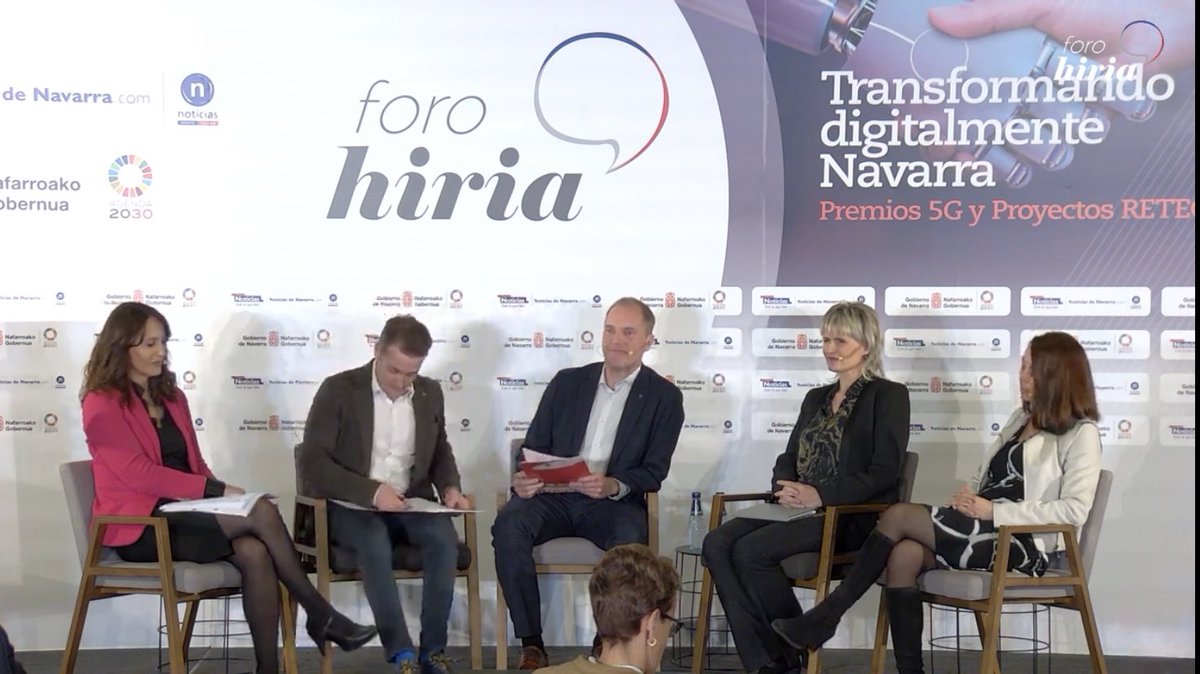 ceinnavarra's tweet image. Hoy nuestra directora gerente @marsanaro participa en el #ForoHiria para hablar de fondos #RETCH en una mesa con participantes de Gobierno de Navarra y empresas públicas.