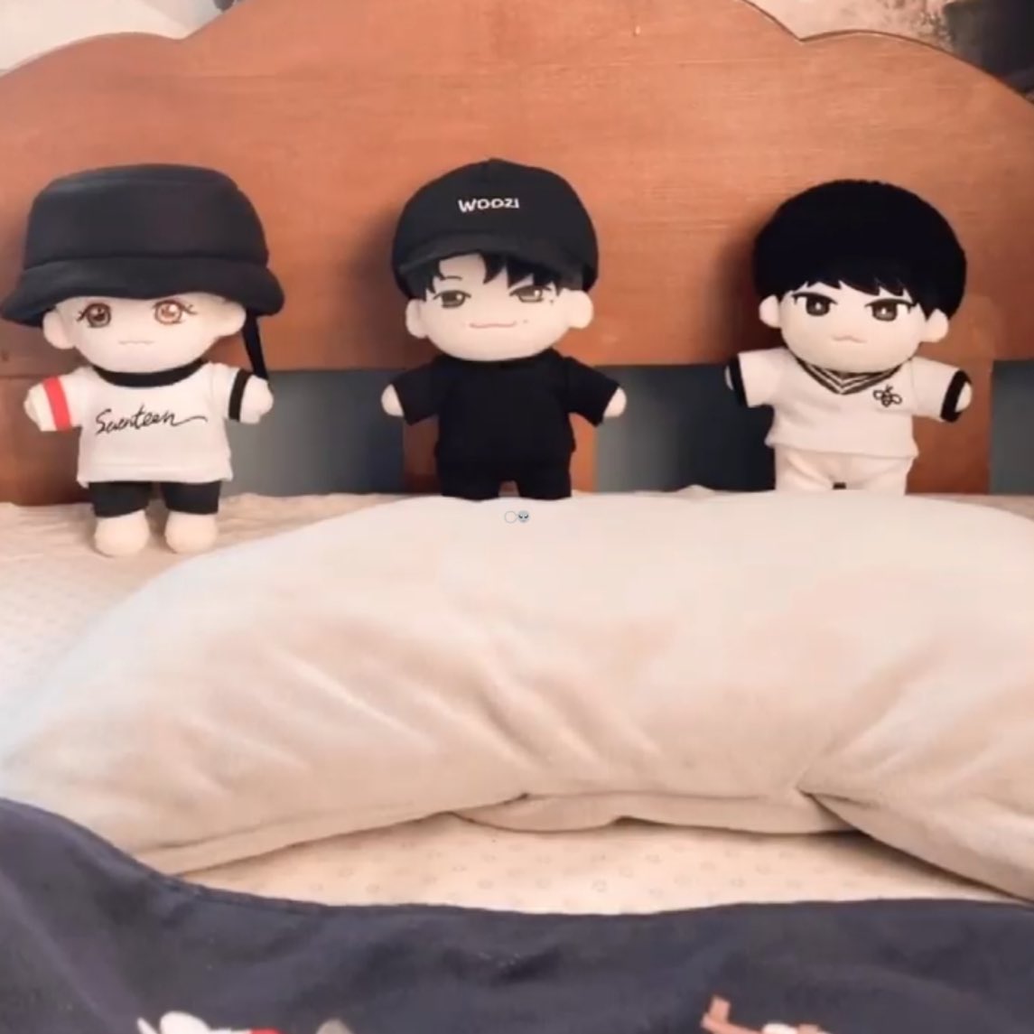 To17Carat's tweet photo. ❣️ SVT dolls GO

*Prices will be indicated per tweet along with DOO &amp; DOP.

PAYO only. DM for sure buyers to get the payment options. Order/s will be secured after payment.

Fill up OF once your order is secured.

Order Form:
https://t.co/gd5nCzRtEE https://t.co/nyhE5RpKxC