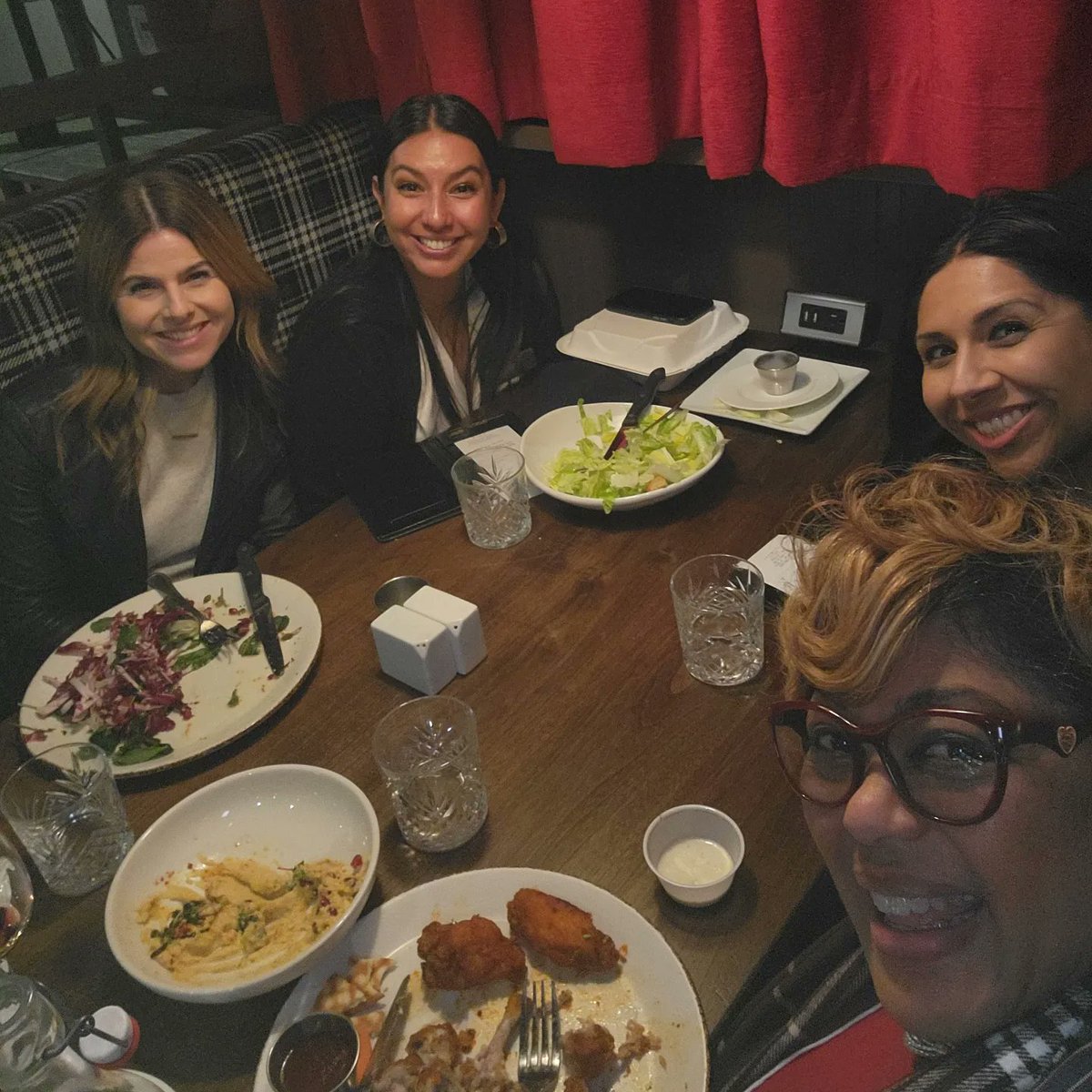 foxinthebox08's tweet image. I am honored to join many great leaders in the country led by the Council of Great City Schools.
#Cohort3
#Humanity 
#SelfReflectionIsKey