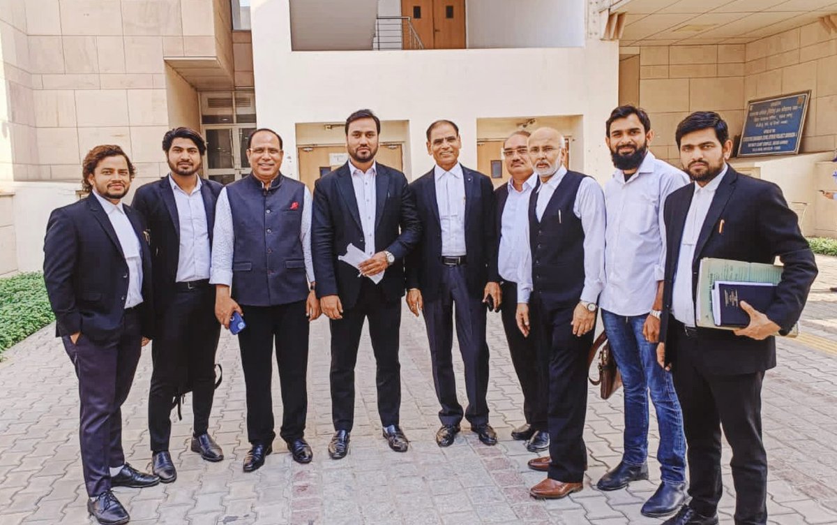 marooftweets's tweet image. #CaseUpdate 
शाहीन बाग - खादर बुल्डोज़र मामले में Rouse Avenue के सेशन Higher Court में चार्जशीट के फैसले पर पुनर्विचार याचिका दायर की थी जिस पर आज बहस हुई, हमारी तरफ़ से ADV OP Sharma (Sec.Patiala House Court), Adv Rukhsar sb,Adv Muzakkir Hashmi,Adv Afzal,Adv Akram &amp;amp; Associates