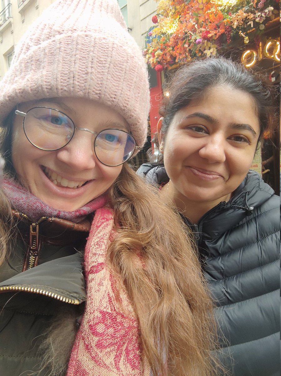 Had the pleasure to meet an 'old' science friend <a href="/KZHabib/">Komal Habib</a> of <a href="/SEEDWaterloo/">SEED</a> during her short passage in France. Long lasting friendship after phd times is one wonderful thing:)