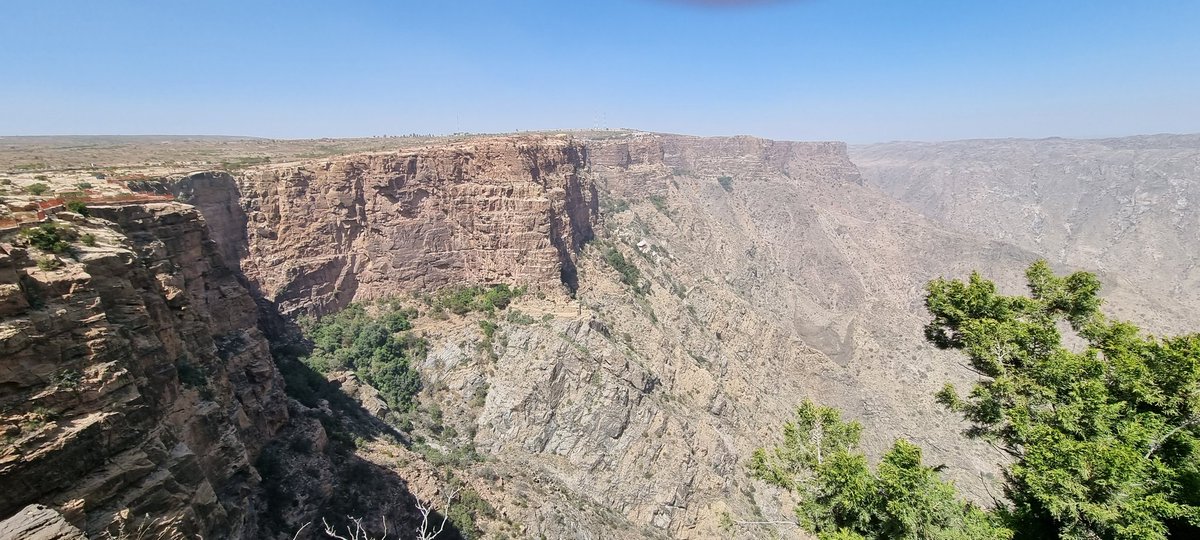 ludovic_pouille's tweet photo. Impressed by the extraordinary site of Habla, 2500 meters above sea level in the heart of #Aseer, in southern Arabia. Not far from the Grand Canyon!
#BeautifulSaudi 🇸🇦💚🇫🇷 https://t.co/gBudka5r8K