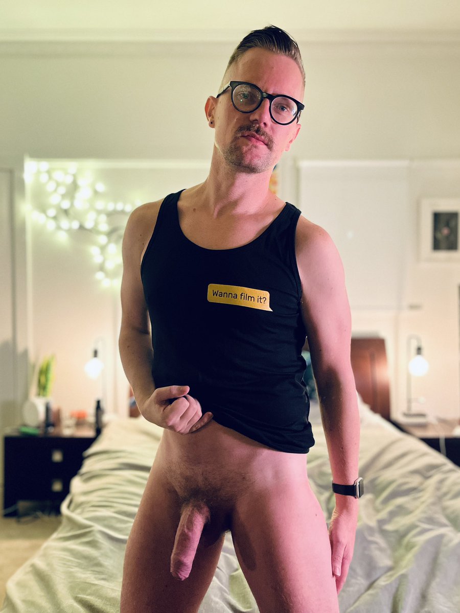 DownUnderBri's tweet photo. Wanna film it?
Featuring @H3AfterDark https://t.co/RZzZXsXyUP