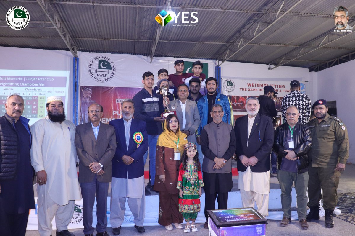 PakWLfederation's tweet photo. To acknowledge the talent of our enthusiastic weightlifters from multiple clubs all over Punjab, PWLF organized this Magnificent evening of felicitation in which Medals and trophies are given to the positions holders of Punjab Inter Club weightlifting gala (youth &amp; Junior) https://t.co/6gET5s4W14