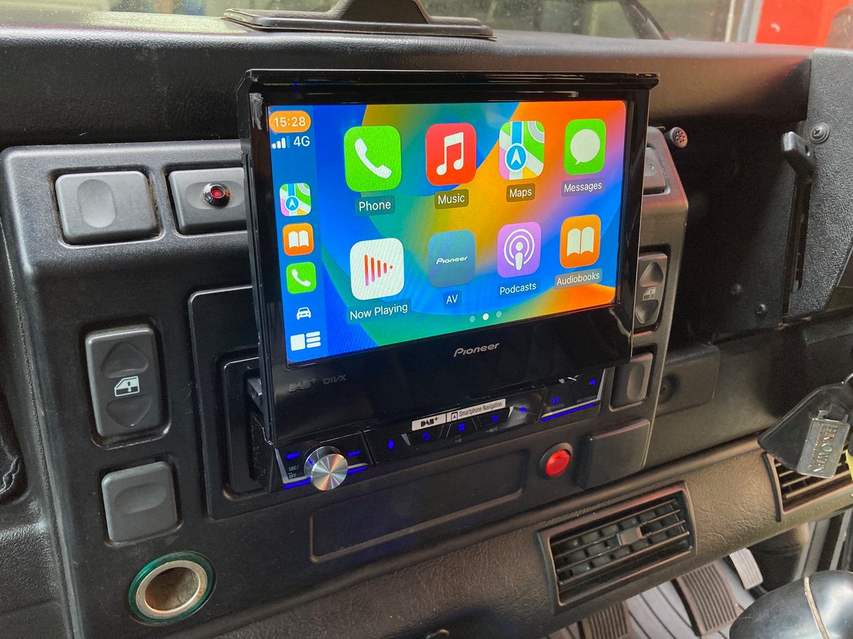 dynamic_audio's tweet photo. Land Rover Defender 2005 model upgraded with Pioneer AVH-Z7200DAB flip out screen. We added a JBL amplified bass unit and upgraded all the speakers in the vehicle.

@LandRover_UK @PioneerUK @JBLaudio https://t.co/FDShcD7brU