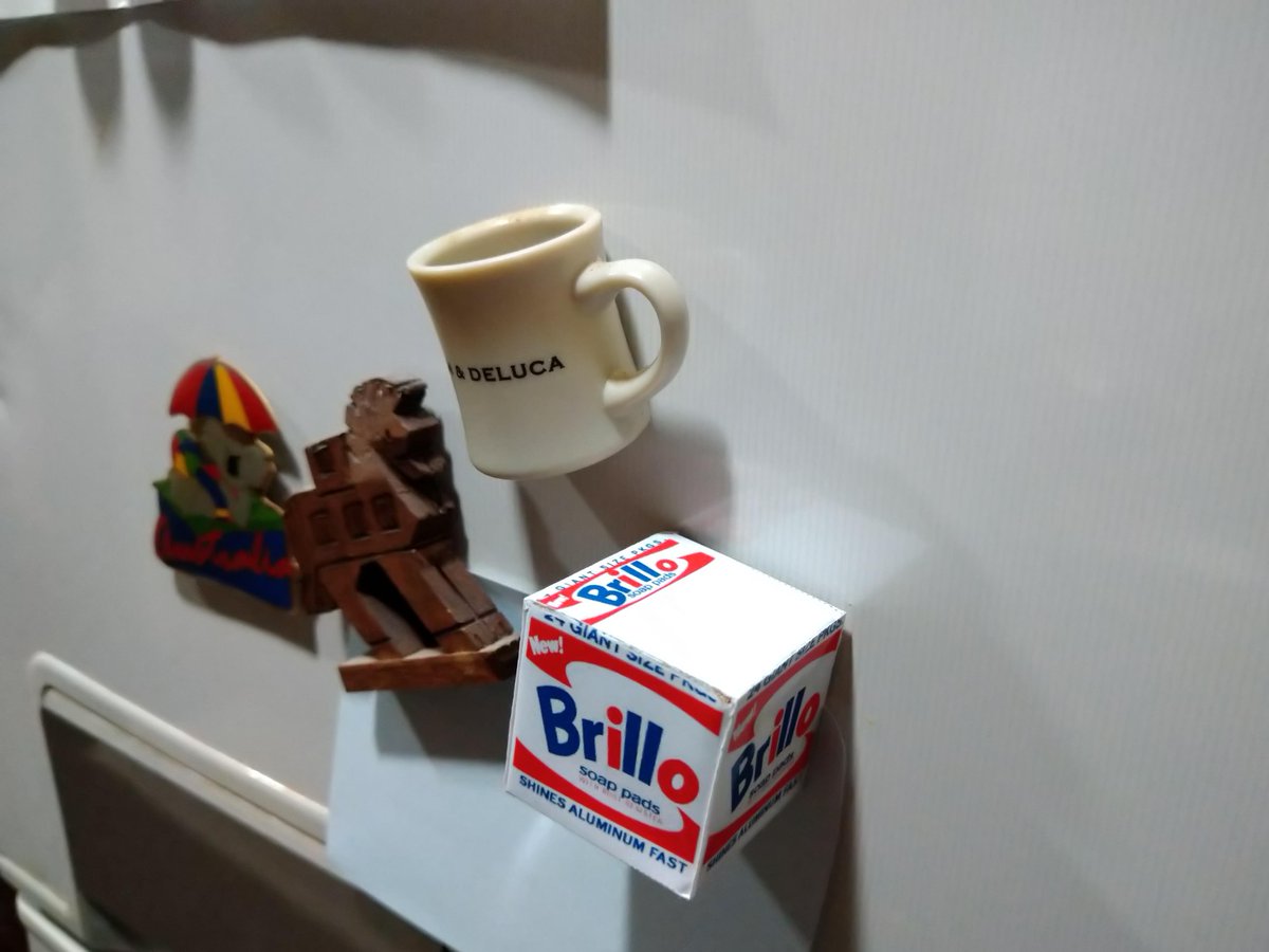 uchinan's tweet photo. #BrilloBox を「冷蔵庫にメモを留めるマグネット」にしてみた(^^)/

#ブリロボックス
#マグネット https://t.co/jKMRmf1FUM