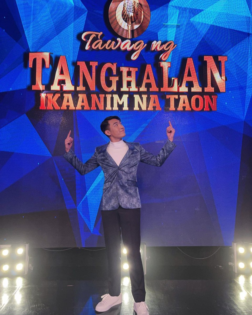 iLoveDarren_24's tweet photo. D' ever handsome and very talented, our newest Tawag Ng Tanghalan hurado!! Congratulations to our very own Hurado Darren!! We are beyond proud of you Judge Darren! πππ
TNTHuradoDARREN
#DARREN @Espanto2001
#ShowtimeFUNbata
From D's IG post -https://t.co/jZrPbpSfR6 https://t.co/sSSUrmj2DR