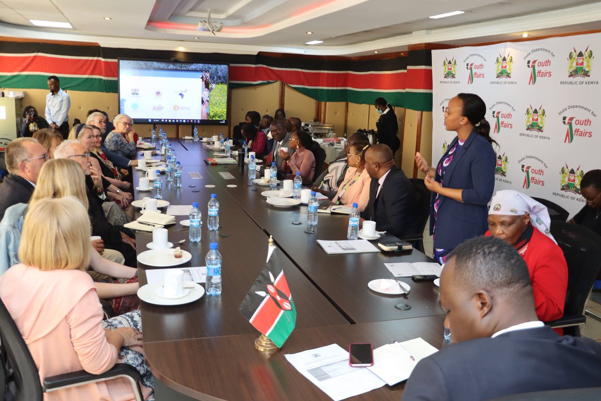 NYC_YouthVoice's tweet photo. Partnership for expanding the reach of our programs among the youth.
 
We are today delighted to host the @spreadtruth team from the USA, courtesy of @Spread_truthKE.This is through the leadership of Sec Youth Development @rochieng Ag. CEO @MargaretKiogora and ED.@HamisiKirenga.. https://t.co/x8dLbtRvuv
