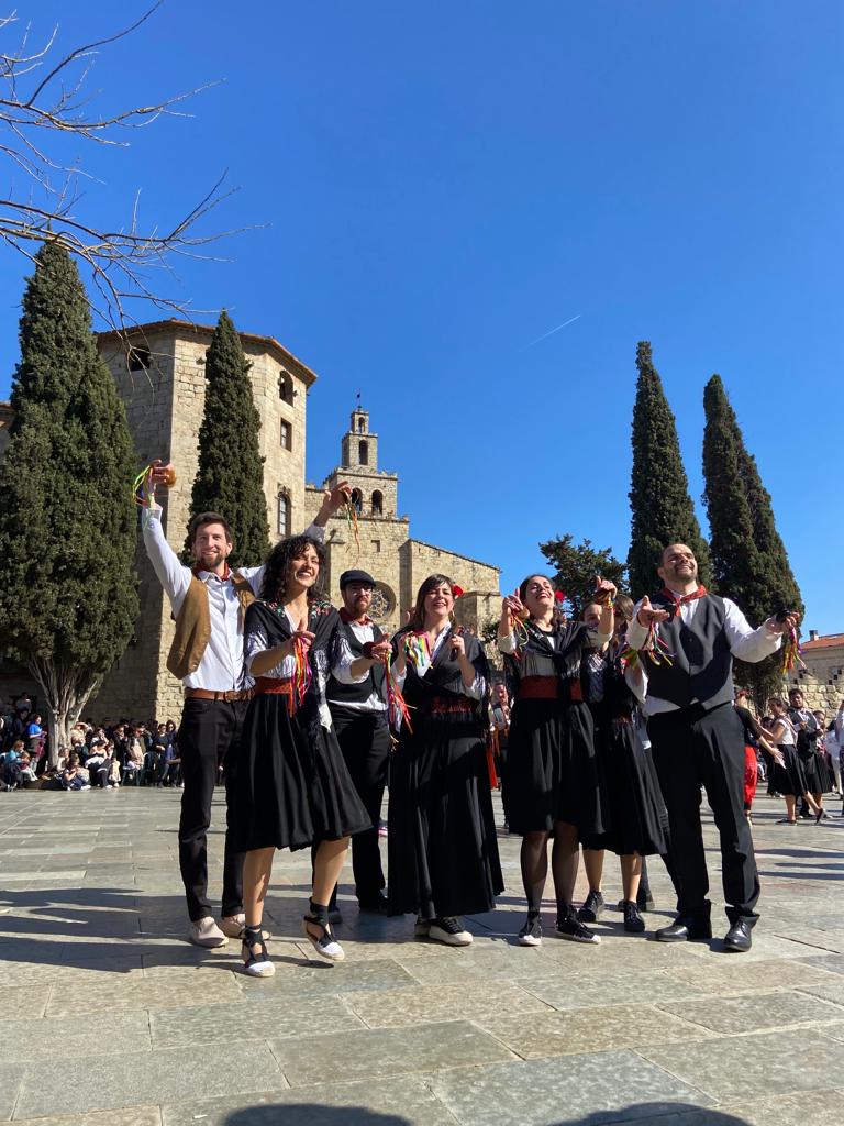 MarcoSz4's tweet image. M&apos;atreviria a dir que el dia de les gitanes és un dels més feliços de l&apos;any. És en esdeveniments així on es constata la importància de la cultura popular, com aquesta genera comunitat, xarxa i cohesió social✊🏼

Un any més, gràcies a tothom qui ho fa possible😊

#SantCugat