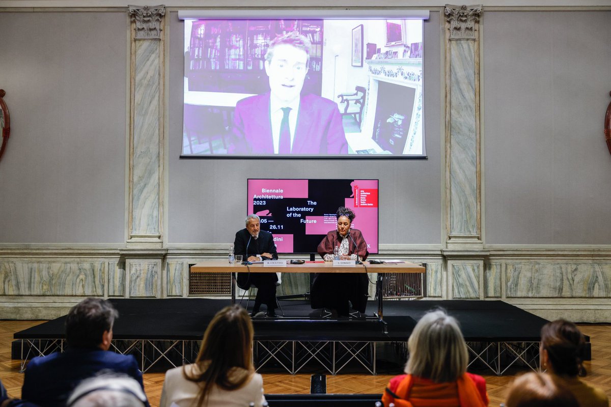 la_Biennale's tweet photo. #BiennaleArchitettura2023 @TristramHuntVA: “This is the 7th consecutive collaboration between the @V_and_A and La Biennale. We’re very proud of the partnership. Our project for #TheLaboratoryOfTheFuture will focus on decolonisation and reflect on European colonisation in Africa.” https://t.co/LFNLqJC6ZL
