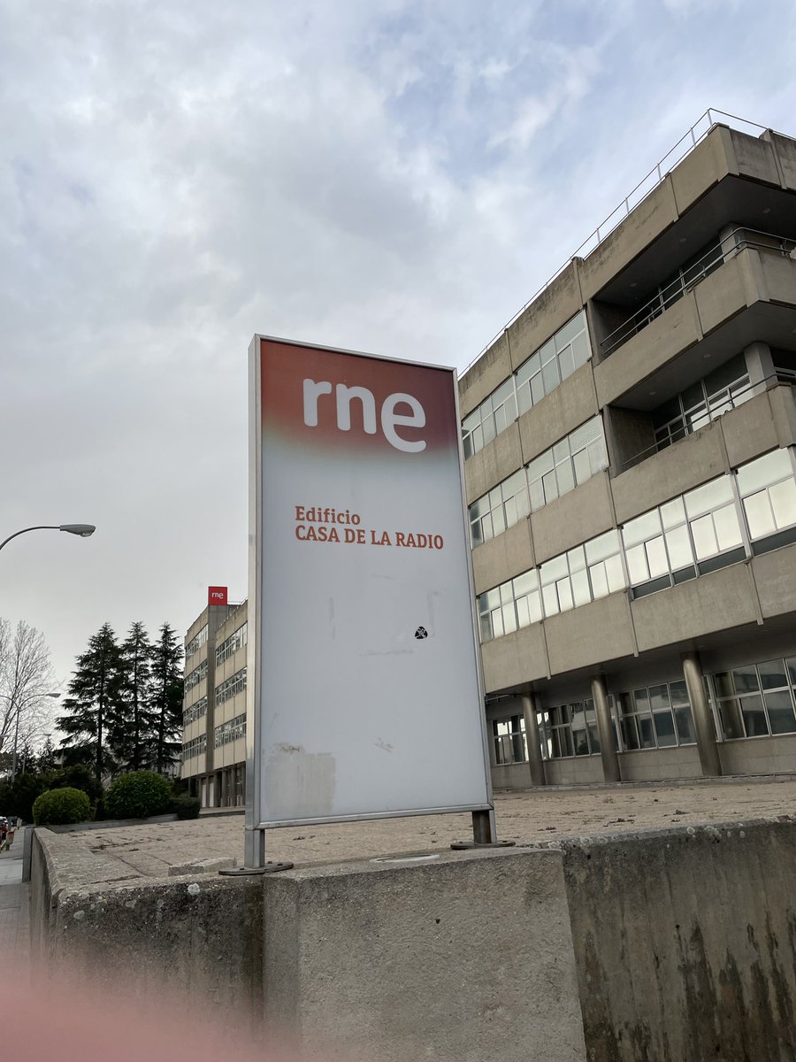 Próximamente... nos hacen caso y sonamos en <a href="/radio3_rne/">Radio 3</a>