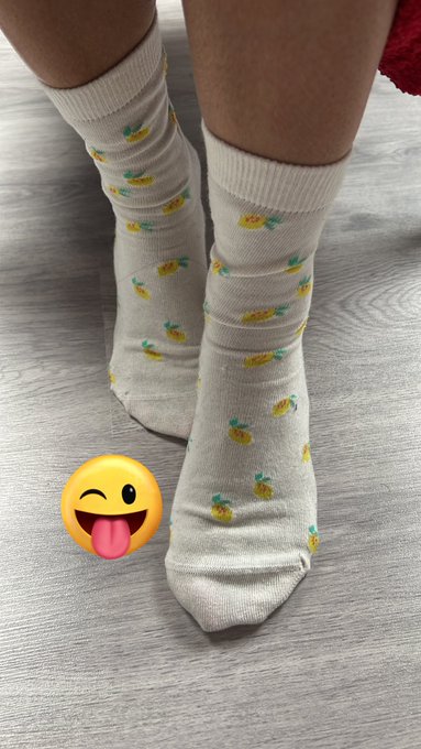 Wearing these socks for three days in a row&hellip; who wants them? https://t.co/UBpmQhsxH8<a href="/tag/newprofilepic"class="tags"><span>#newprofilepic</span></a>
