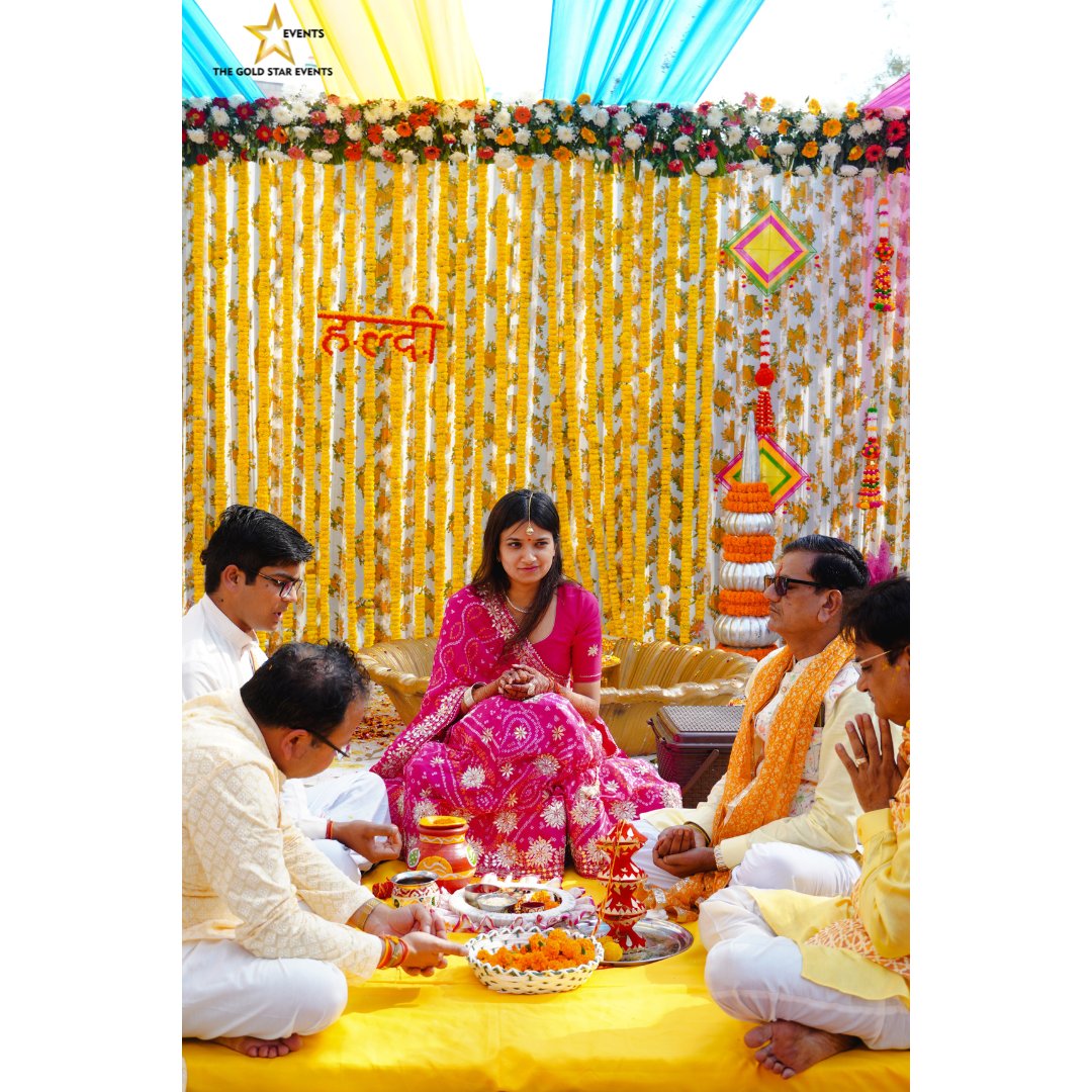 TheGoldStar01's tweet photo. May the love of God shower you like rain and wipe every sadness and trouble of your life. May you both always be happy together! Happy Haldi!

Bride: Arushi Goel
Event: @TheGoldStar01

#GoldStarEvents #weddingplanner #eventmanagement #weddinginspiration #TrendingNow #tweetme https://t.co/cNsRDGKtaU