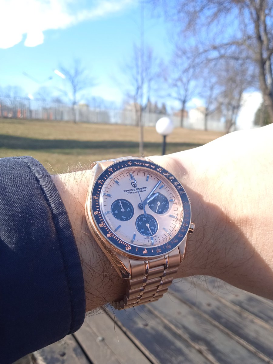 Zvezdichko's tweet photo. Wrist shot of the day #PaganiDesign #Chronograph #HomageWatch https://t.co/J405hm6Xrg