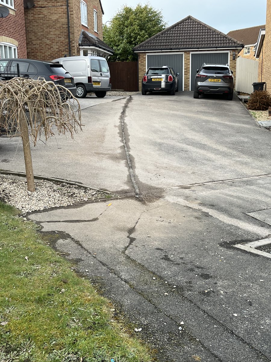 jamesbibby02's tweet photo. This is the mess @VirginMedia_TV left behind them. No response to my complaint - customer service cant be bothered. @skytv your about to get  a new customer. https://t.co/soammj10R0