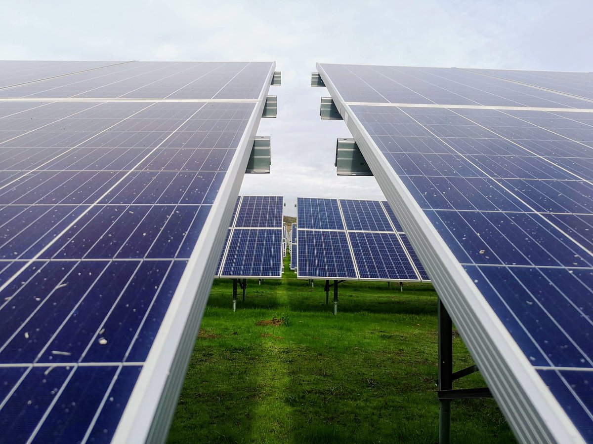 Solar does work in the winter. Works better in the summer.
Whatever time of year call AEL for your free quote today.
01302 746295
analogueelectrics.co.uk

#AELSolar #solarenergy #solarpanels #GreenEnergy #electricalcontractors #LoveNorthNotts #bassetlaw #thenorth